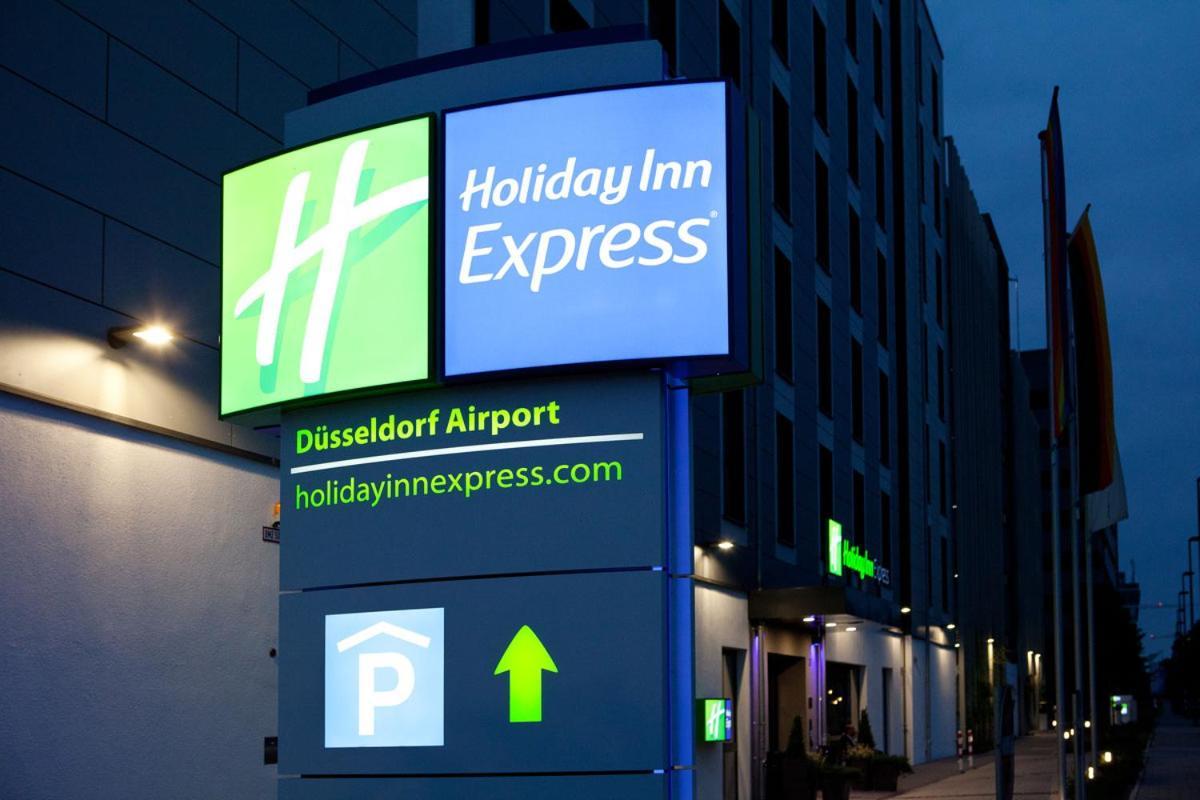 Holiday Inn Express - Dusseldorf Airport Екстер'єр фото